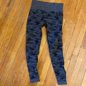 Gymshark adapt seamless camo leggings